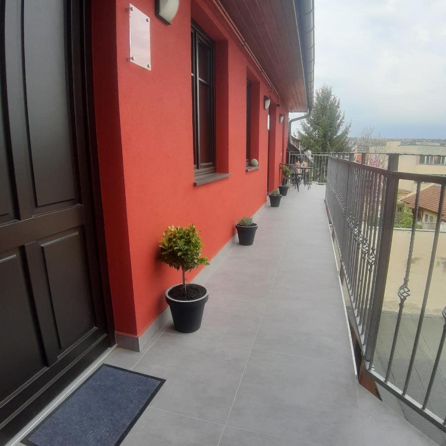Stafétaház Apartmanok Vác Extérieur photo