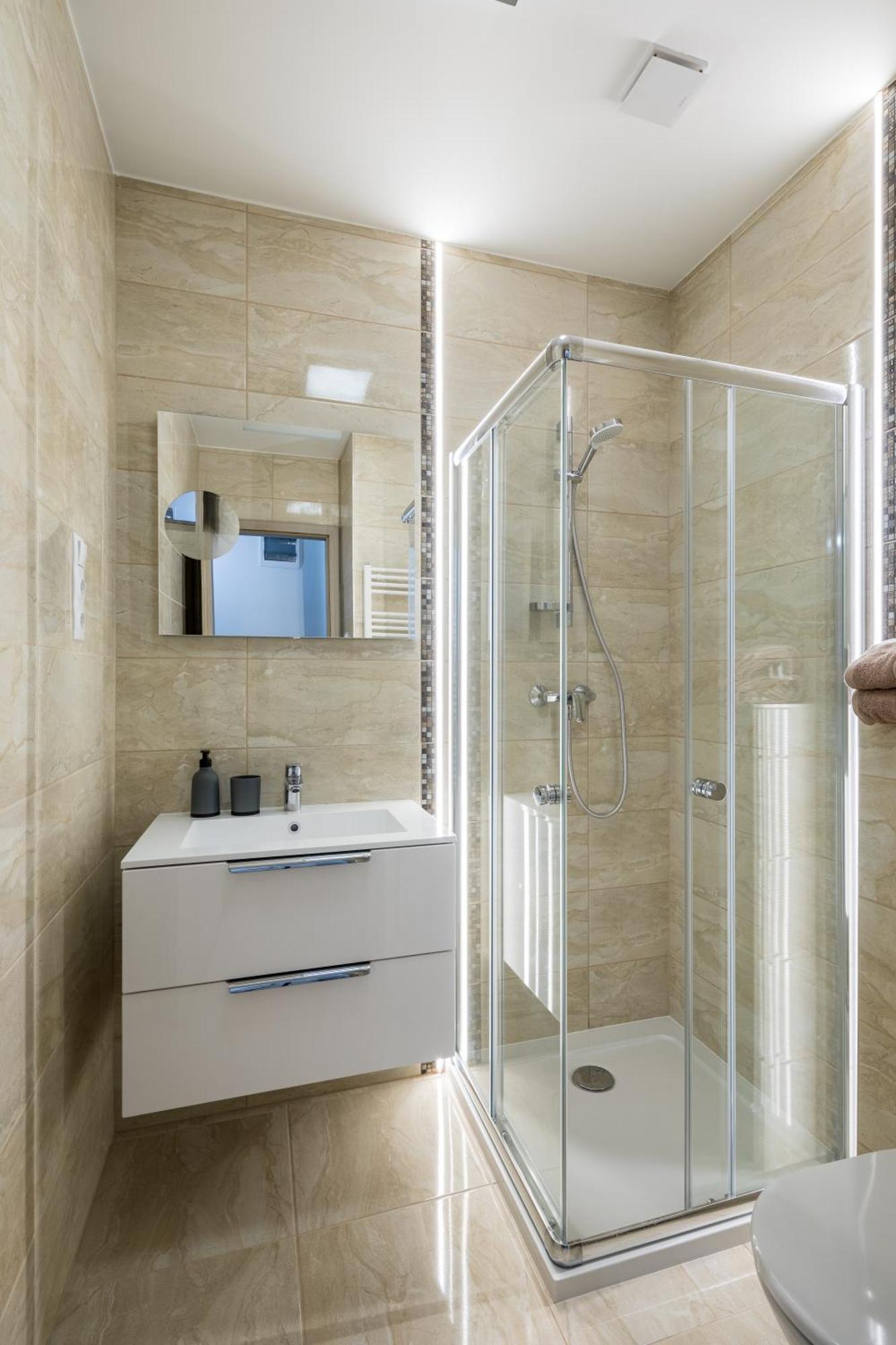 Stafétaház Apartmanok Vác Extérieur photo