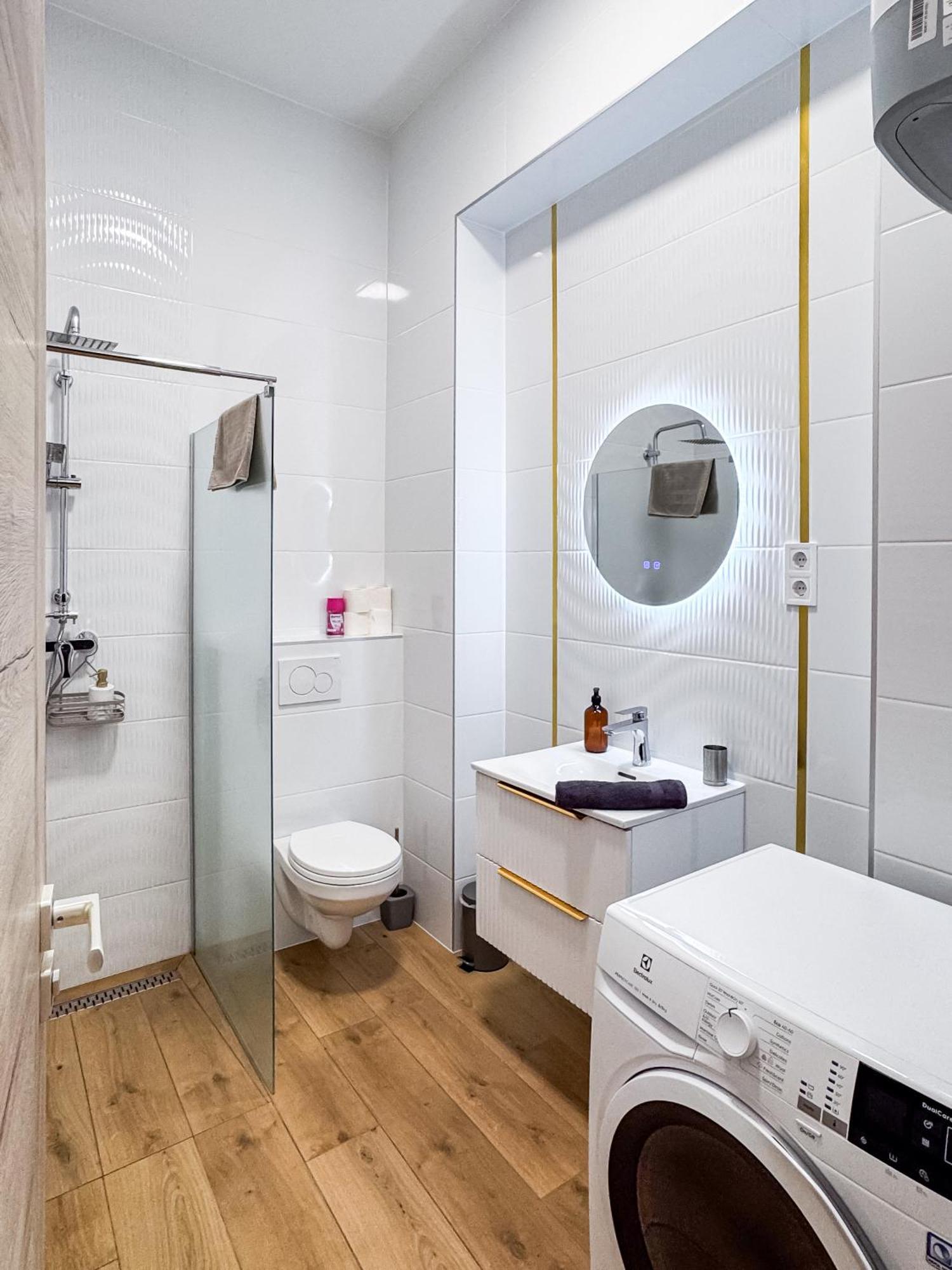 Stafétaház Apartmanok Vác Extérieur photo